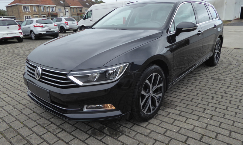 VW Passat Variant