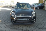 MINI ONE (1) MINI ONE (1)